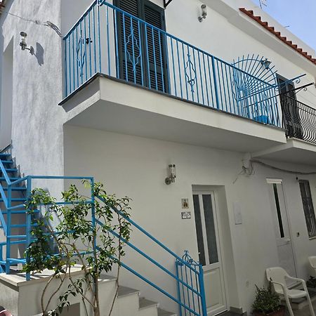 La Casa Di Giuliana Primo Piano Con Balcone Ischia Exterior foto