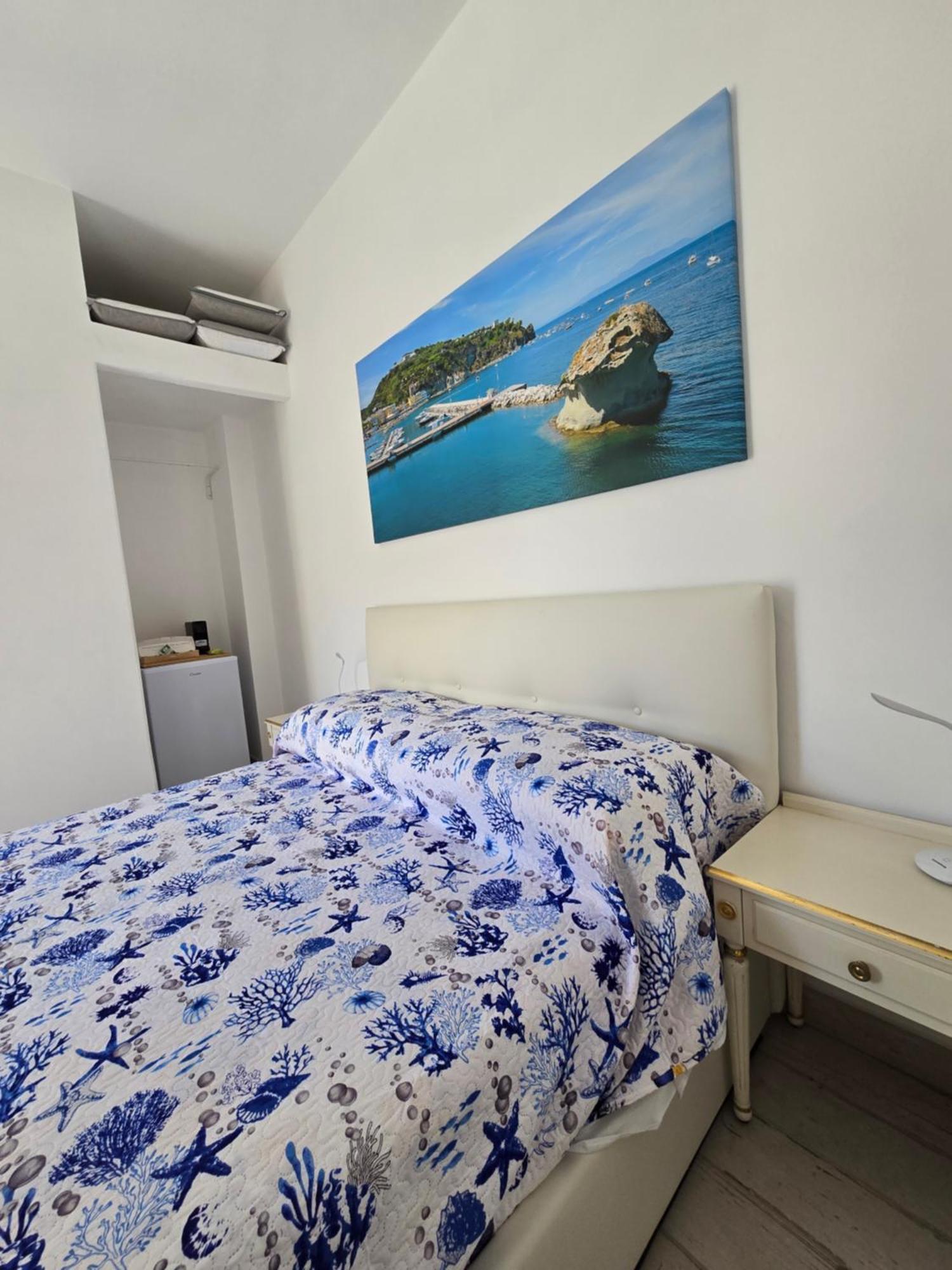 La Casa Di Giuliana Primo Piano Con Balcone Ischia Exterior foto